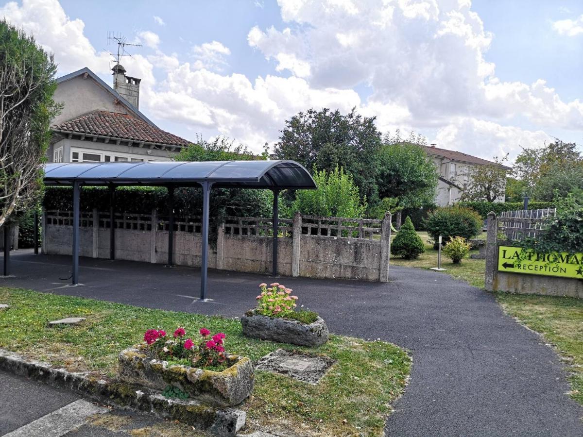 Hotel Logis La Thomasse Aurillac Exterior foto