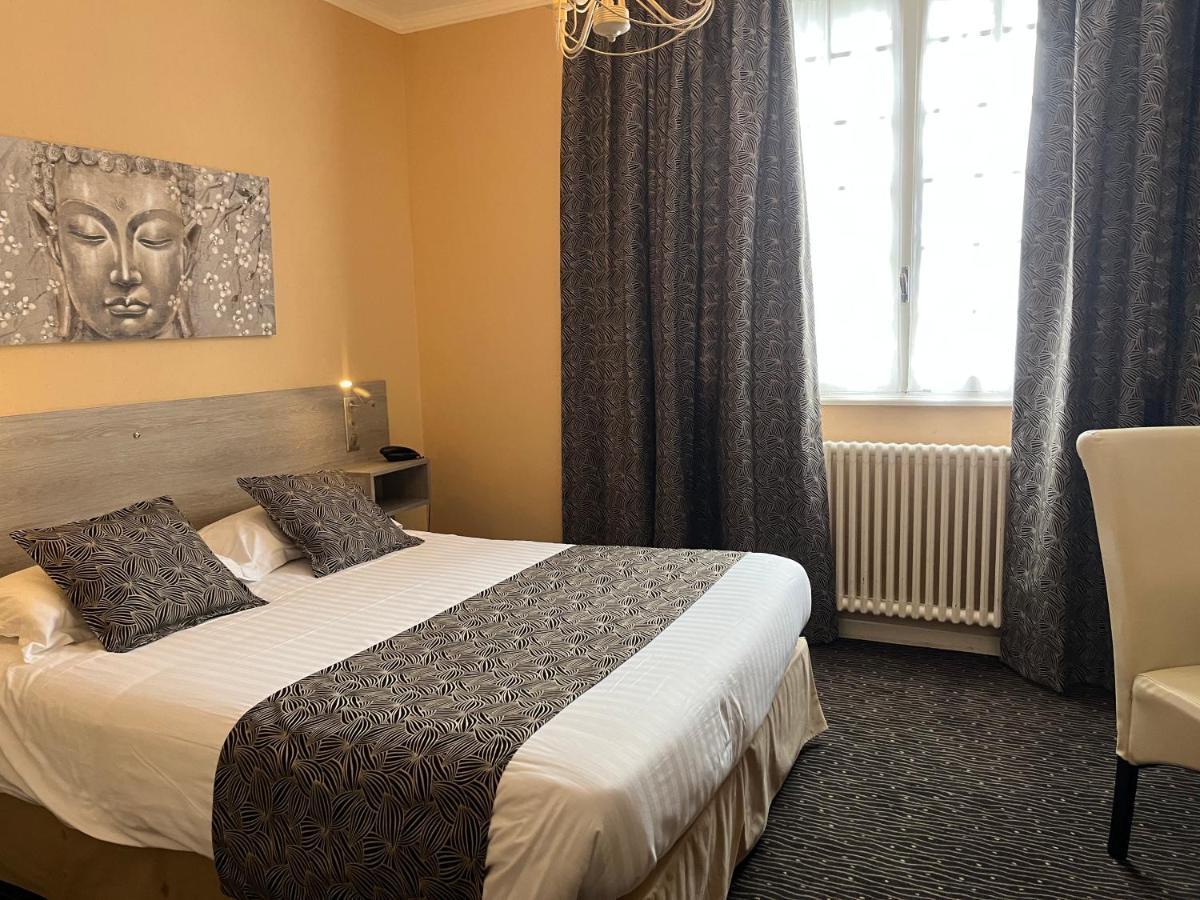 Hotel Logis La Thomasse Aurillac Exterior foto