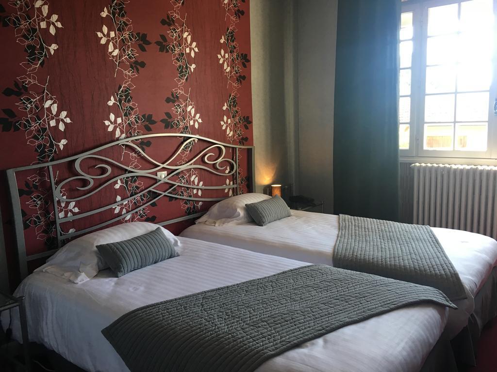 Hotel Logis La Thomasse Aurillac Exterior foto