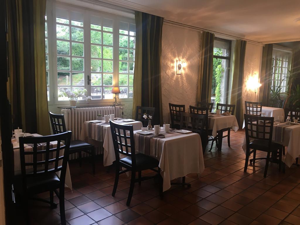 Hotel Logis La Thomasse Aurillac Exterior foto