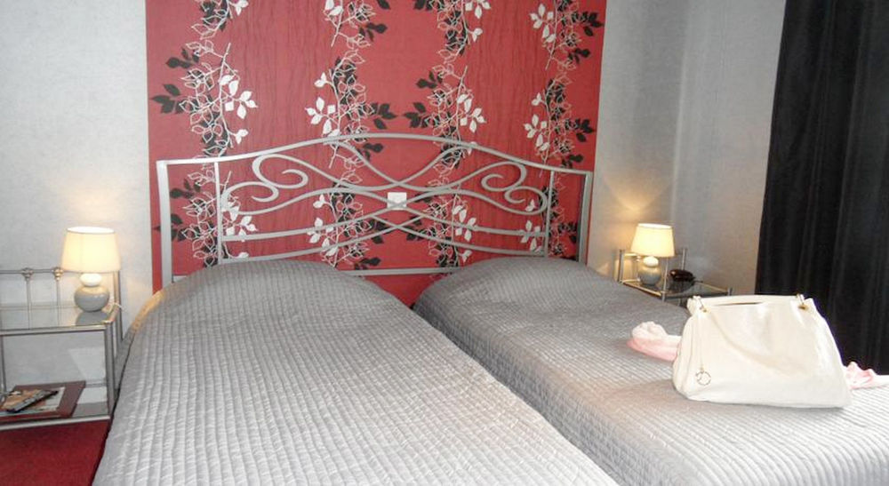Hotel Logis La Thomasse Aurillac Exterior foto