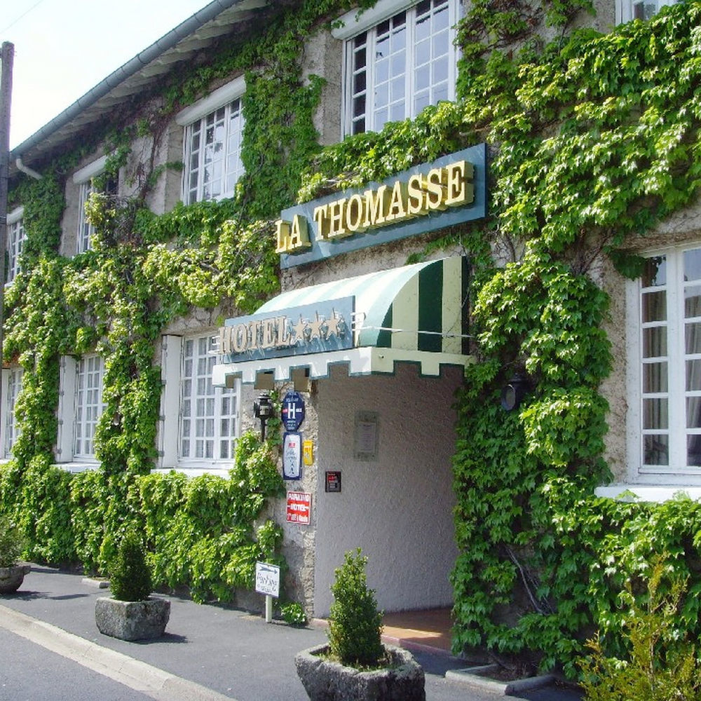Hotel Logis La Thomasse Aurillac Exterior foto
